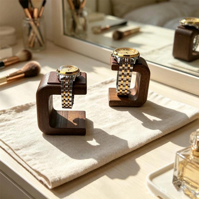 木製の腕時計スタンド。ブレスレットや指輪、腕時計を飾るための - Jewelry Stand Watches のレビューと価格