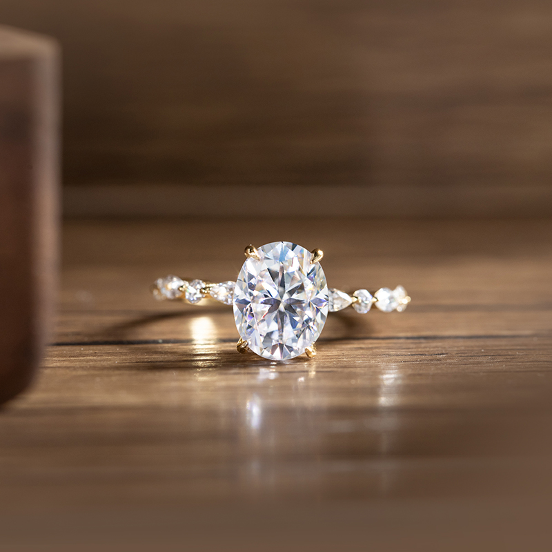 エレガントな楕円形 1ct 2ct 3ct モアッサナイト  - Statement Cocktail Ring のレビューと価格